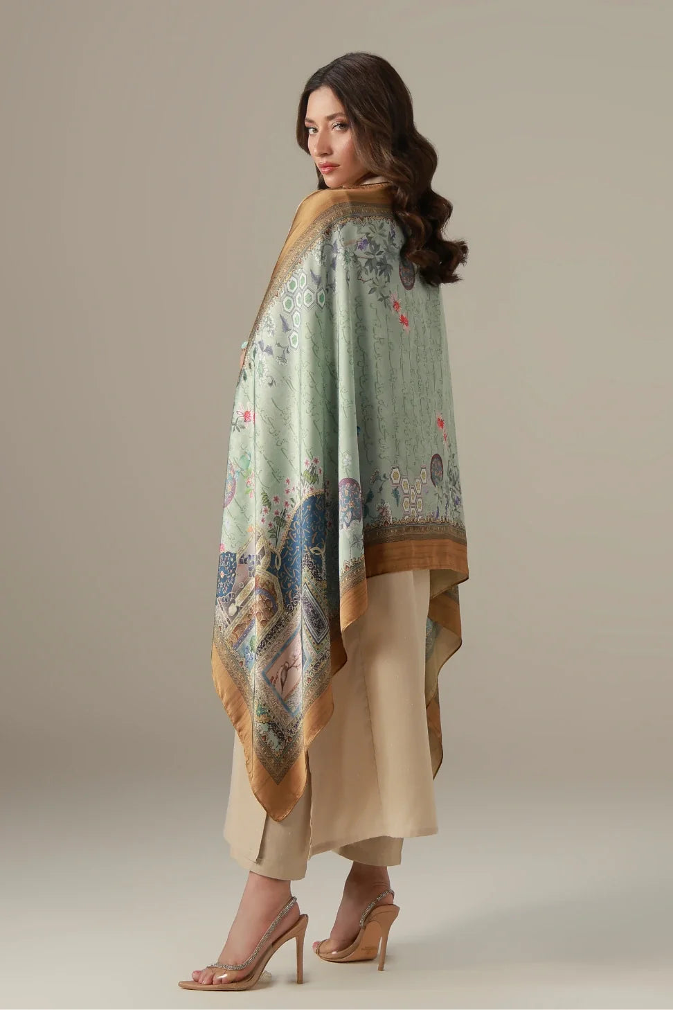 Nikhaat (সুবাসিত) Scarf