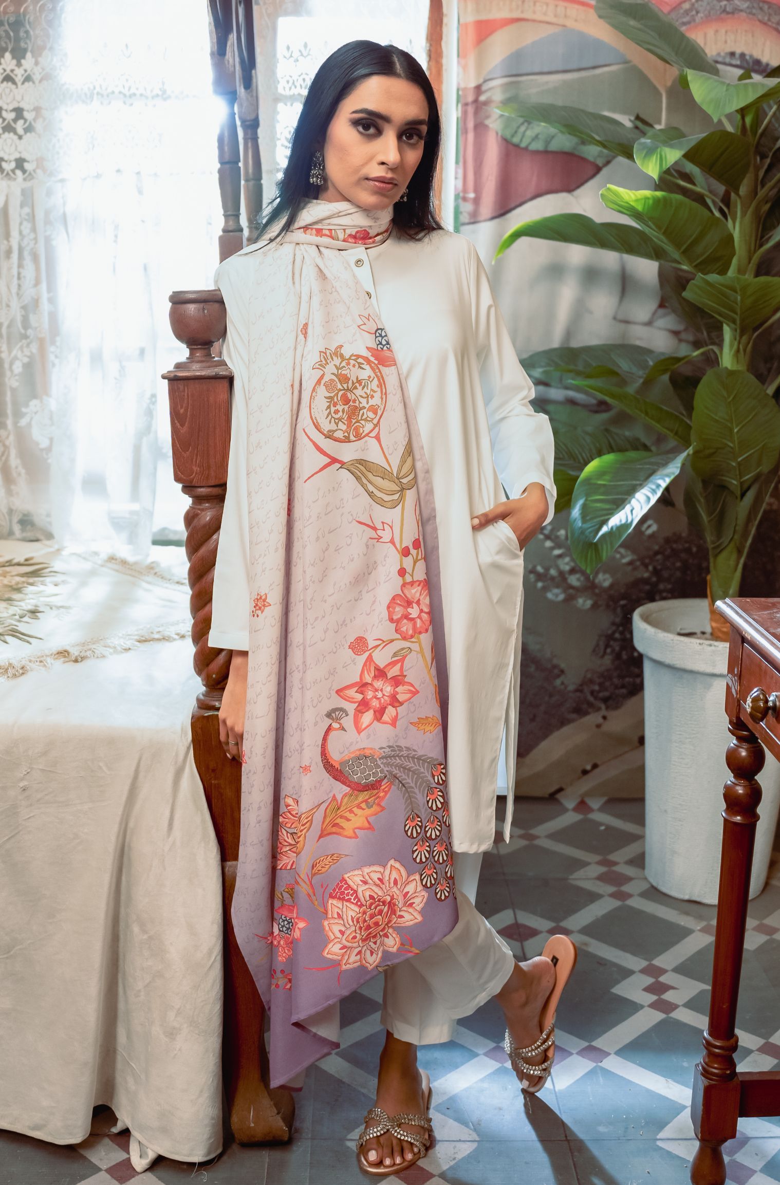 Shopmanto, wear manto, manto clothing brand, manto pakistan, ladies clothing brand, urdu calligraphy clothing, wear manto urdu calligraphy unisex women ladies soft lilac gulnaar odhni dupatta, swiss lawn dupatta