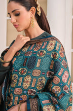 Manto's Unisex Blue Odhni Calligraphy Paired with Green Solid Co-Ord