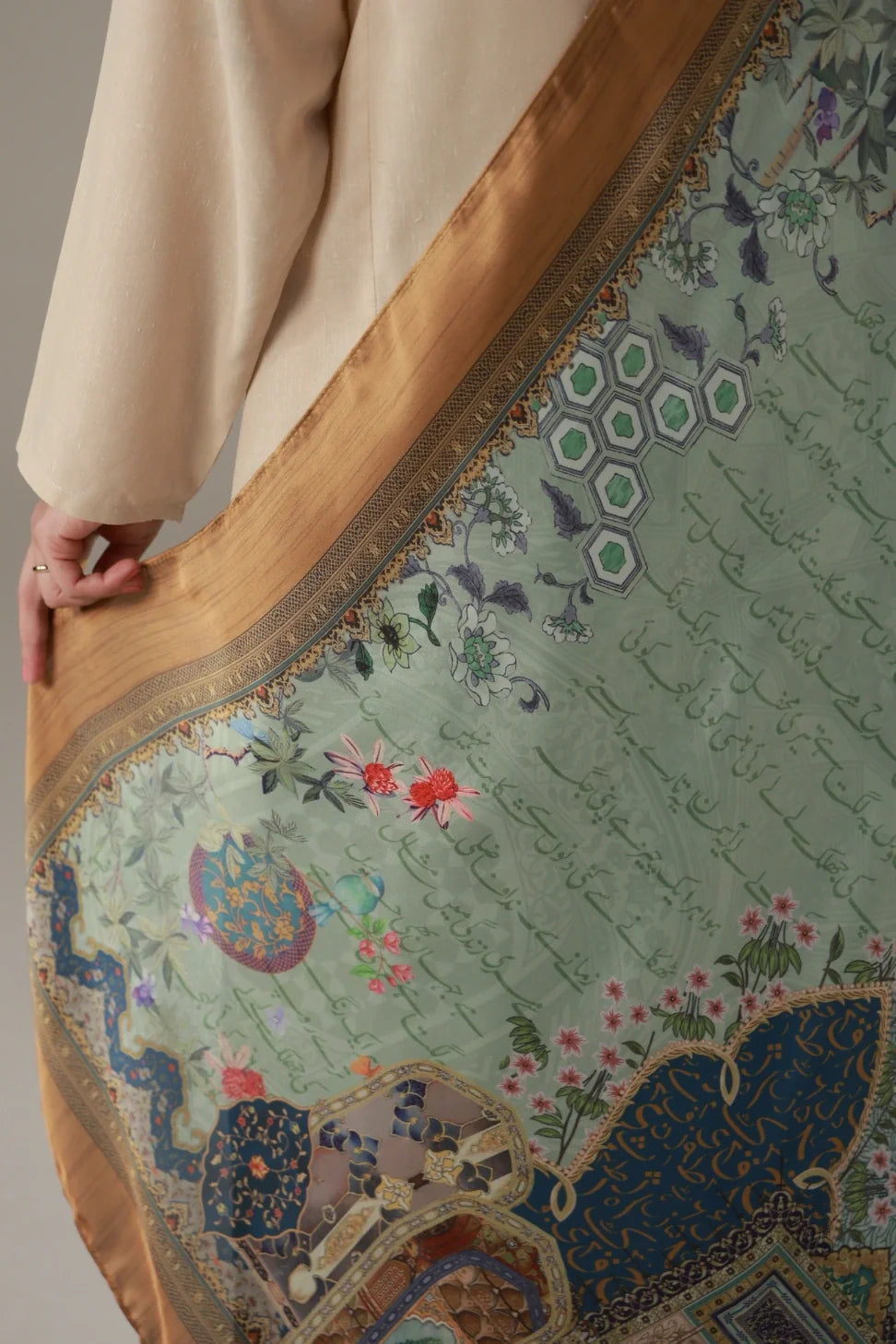 Nikhaat (সুবাসিত) Scarf