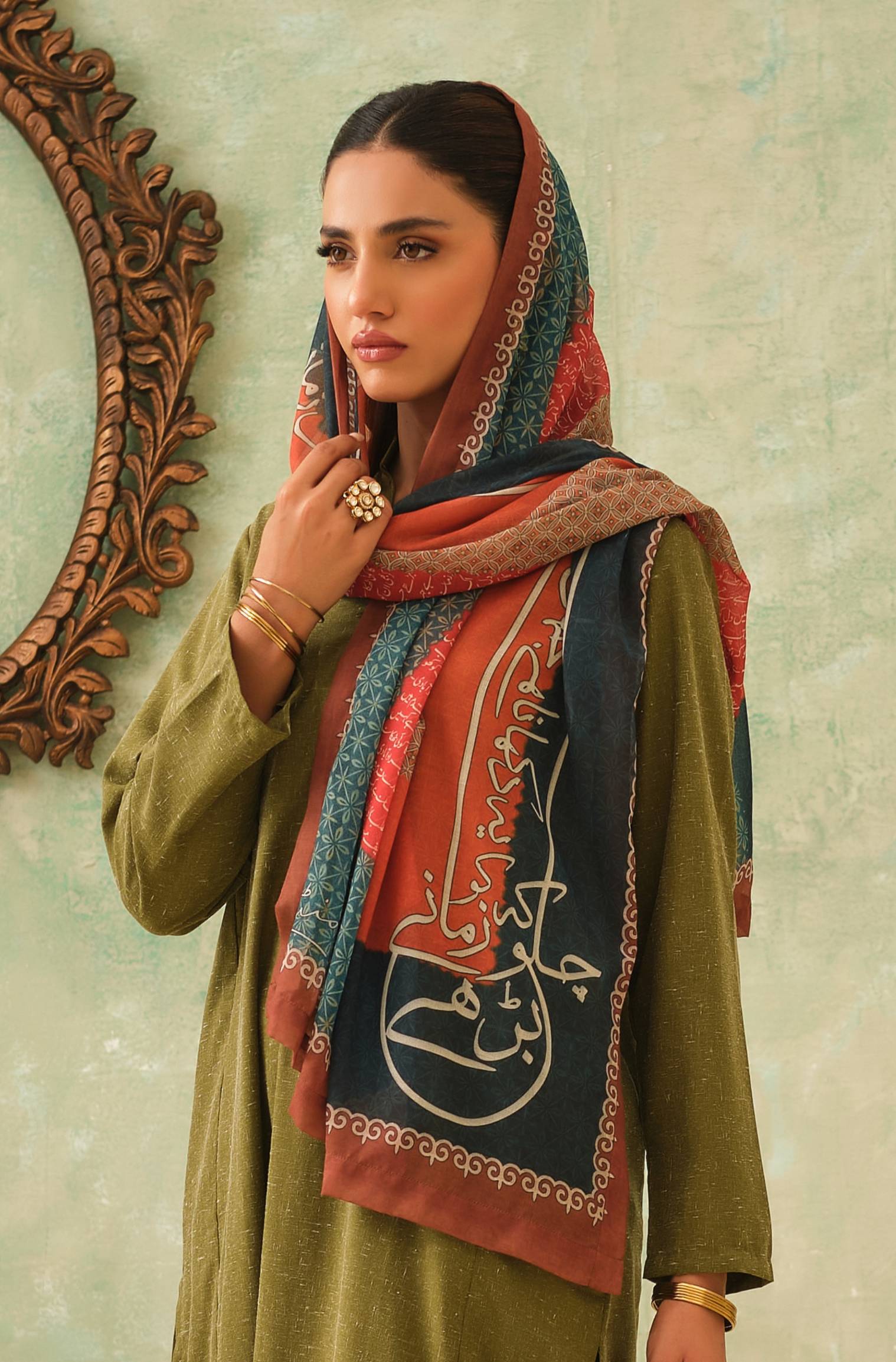 Manto's Hijab Friendly Scarf with Urdu Calligraphy Paired with Green Solid Co-Ord