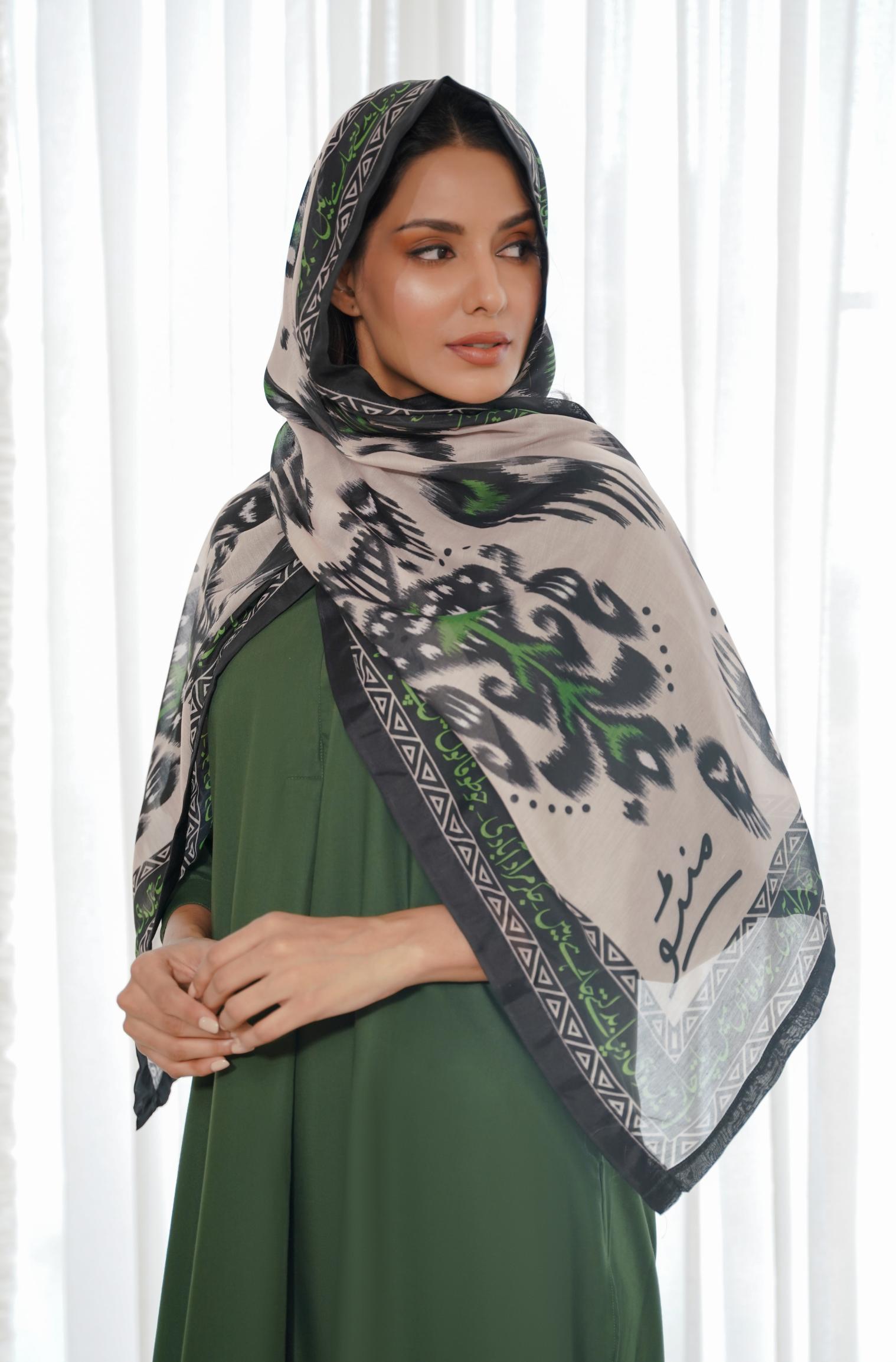 Manto's Swiss Lawn Dastoor Scarf Featuring Urdu Calligraphy of Poetry by Jigar Muard Abadi