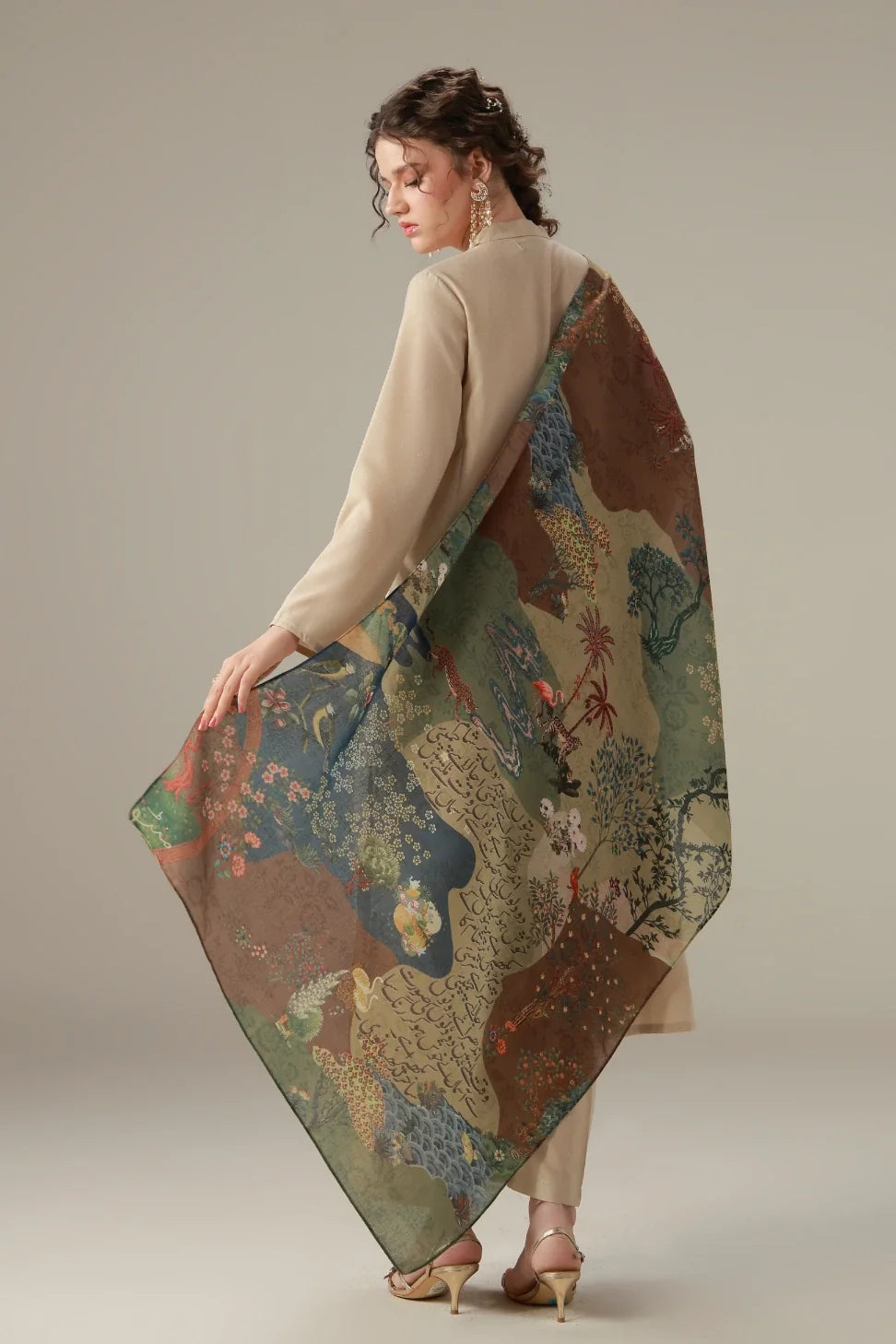 Basera (নীড়) Scarf
