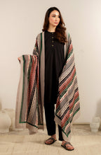 Manto's Unisex Intifada'a Odhni featuring Urdu Calligraphy