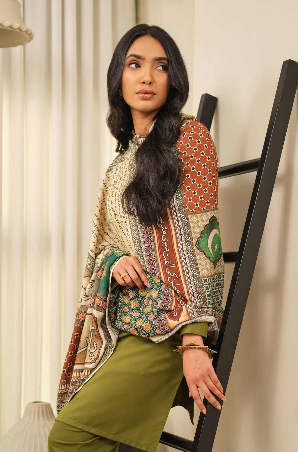 Manto Women's Beige Pakistan Day Scarf & Odhni with Urdu Calligraphy