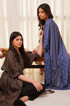 Shopmanto, wear manto, manto clothing brand, manto pakistan, ladies clothing brand, urdu calligraphy clothing, wear manto shrugs, ayra shrug black and gold with urdu calligraphy, women shrugs with urdu calligraphy, women front open upper