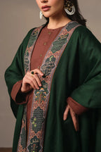 Manto's Unisex Wrap around Style Green Cape with Urdu Calligraphy