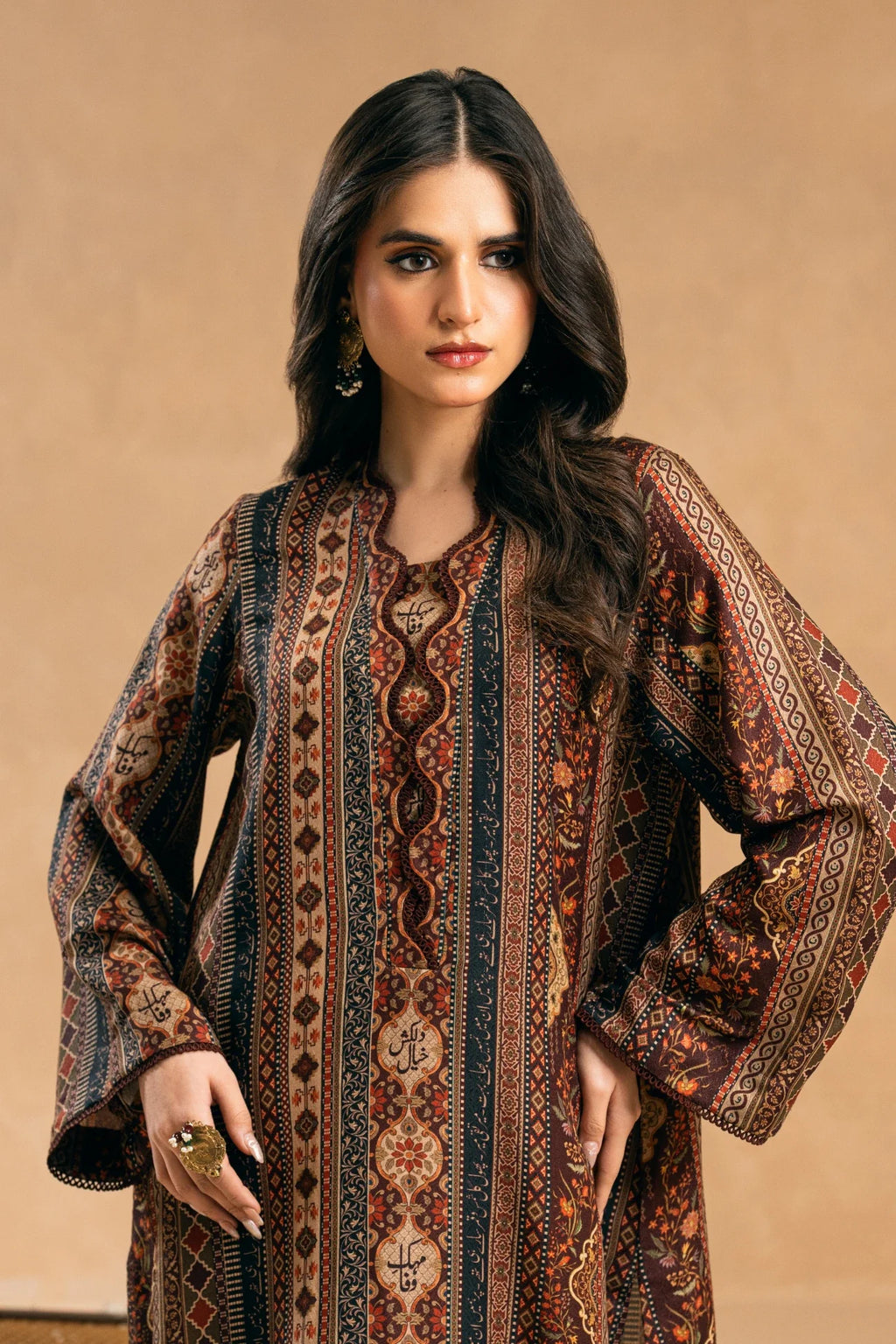 Dilnaaz (হৃদয়প্রিয়া) Kurta
