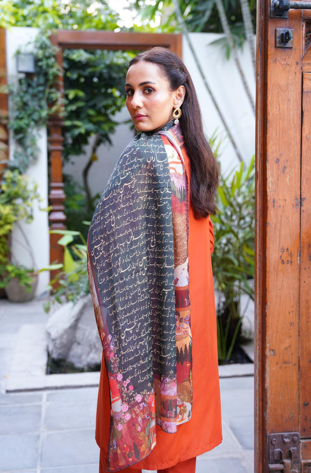Bagh-e-Mughal (মুঘল বাগান) - Green Scarf