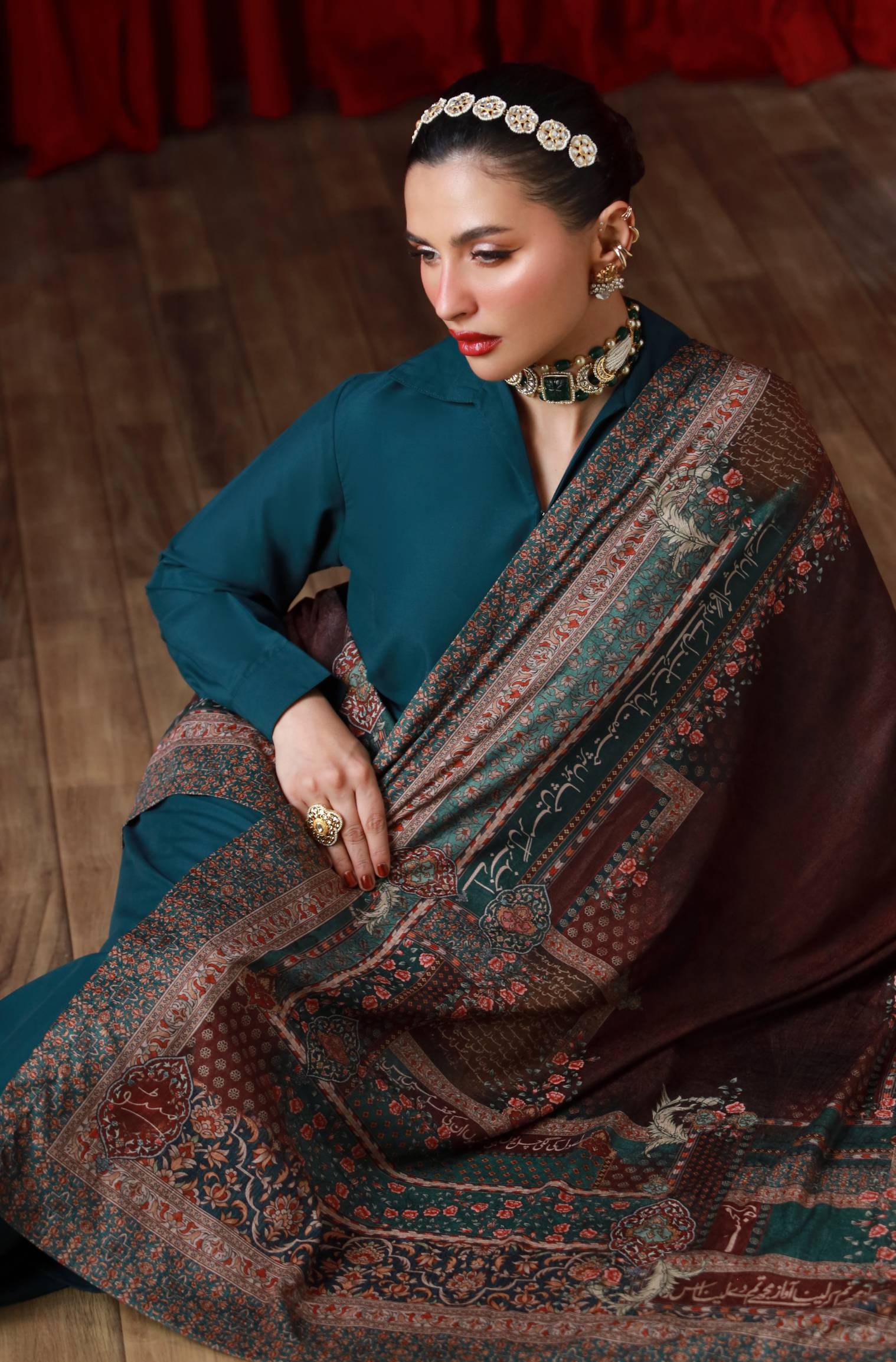 Manto's Unisex Double Sided Velvet Shawl with Urdu Calligraphy of Poetry by Behzad Lucknavi