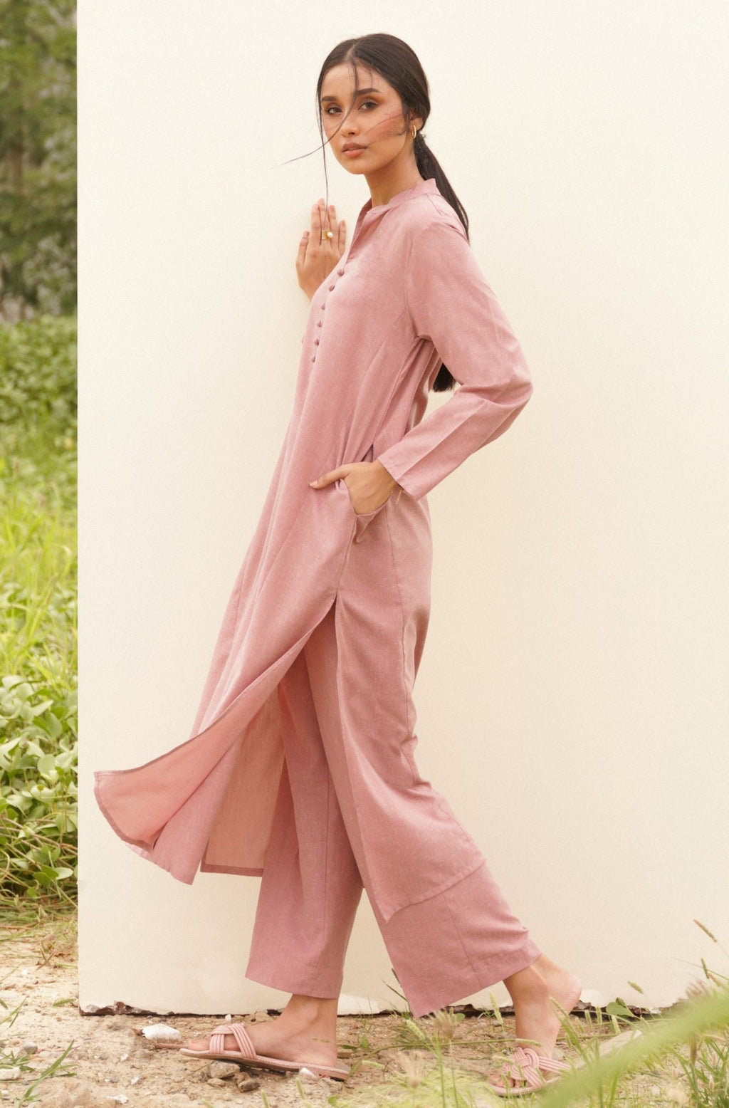 Manto Women's 2 Piece Mauve Pink Solid Kalidaar Co-ord with Paneled Shirt & Straight Pants