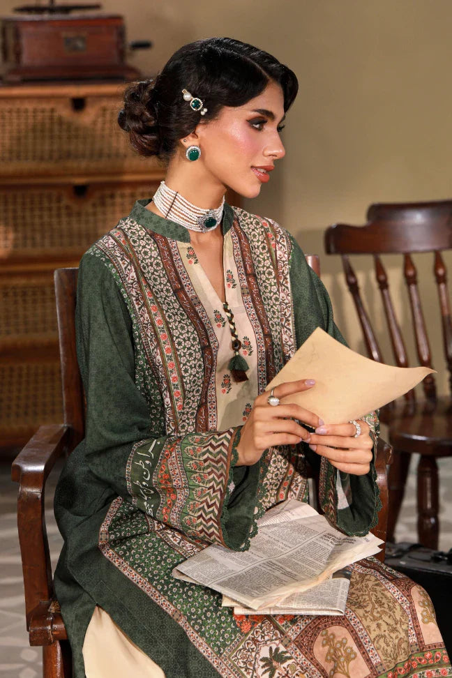 Traditional Green & White embroidered kurta with Urdu calligraphy