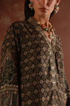 Meherjaan (প্রিয়তমা) Velvet Kaftaan