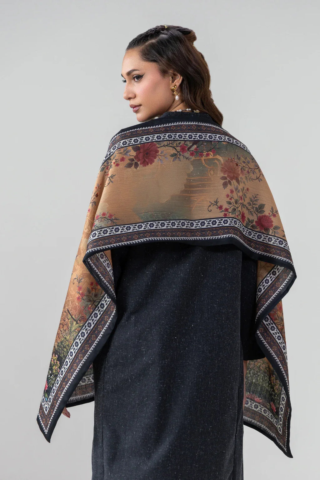 Zard (হলুদ) Stole