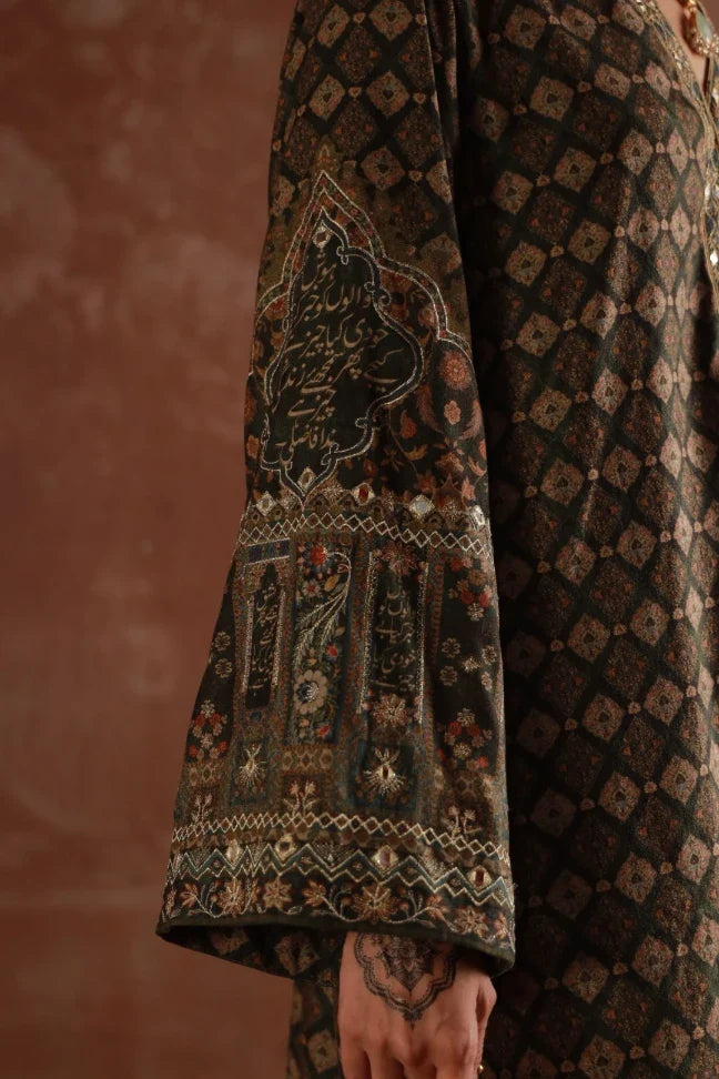 Meherjaan (প্রিয়তমা) Velvet Kaftaan