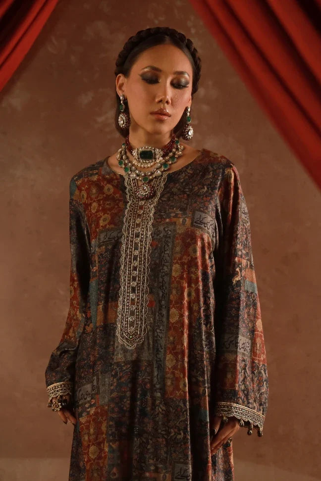 Izhaar (প্রকাশ) Velvet Kaftaan