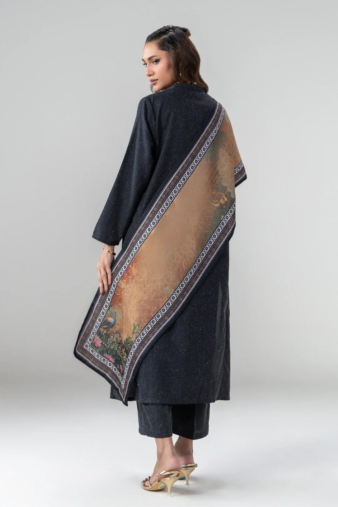 Zard (হলুদ) Stole
