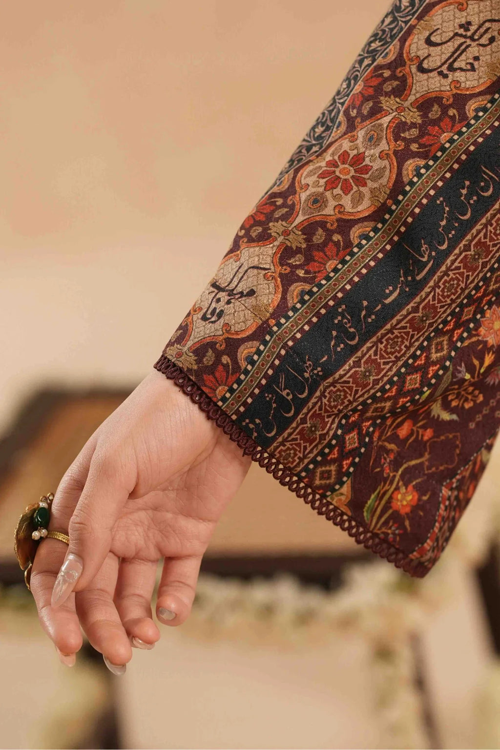 Dilnaaz (হৃদয়প্রিয়া) Kurta