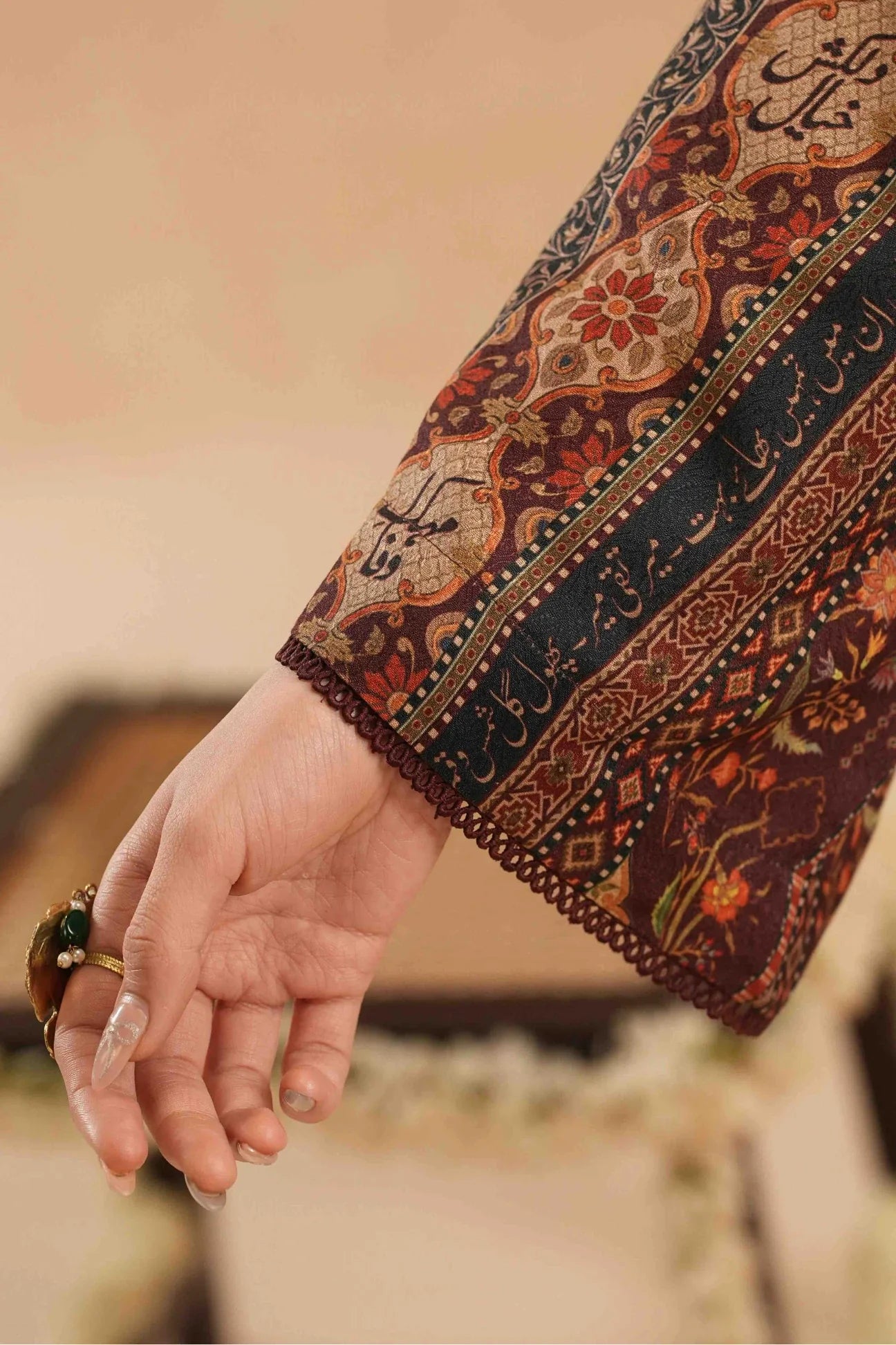 Dilnaaz (হৃদয়প্রিয়া) Kurta
