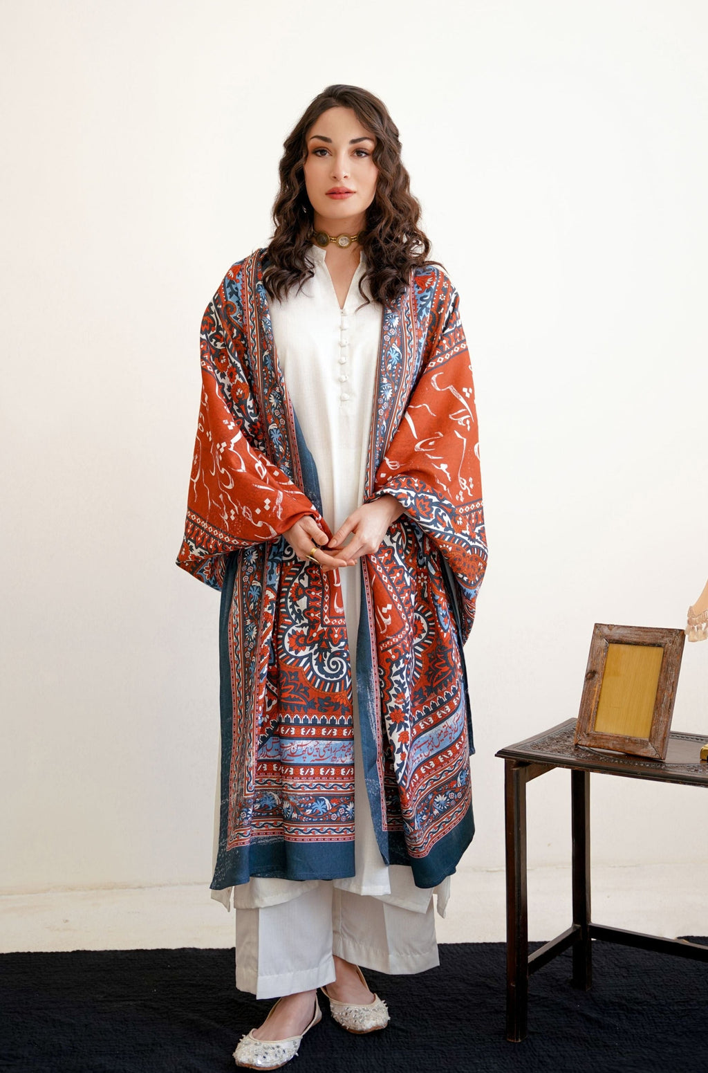 Talaash (অন্তরের অনুসন্ধান) Odhni - Blue & Rust