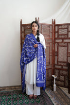 Shopmanto, wear manto, manto clothing brand, manto pakistan, ladies clothing brand, urdu calligraphy clothing, manto bold urdu calligraphy women blue color bol odhni dupatta shawl featuring the words of shaukat wasti