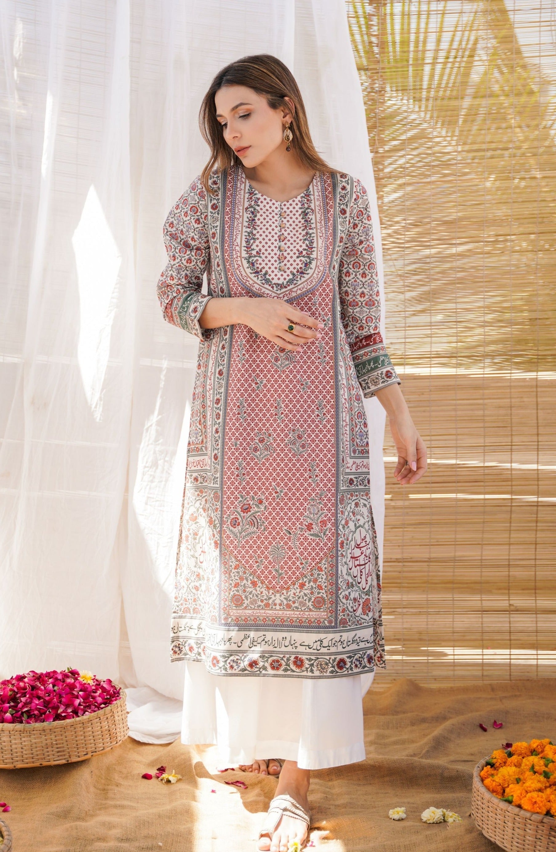 Gul-e-Jahaan (জগতের ফুল) Kurta - Brick Red