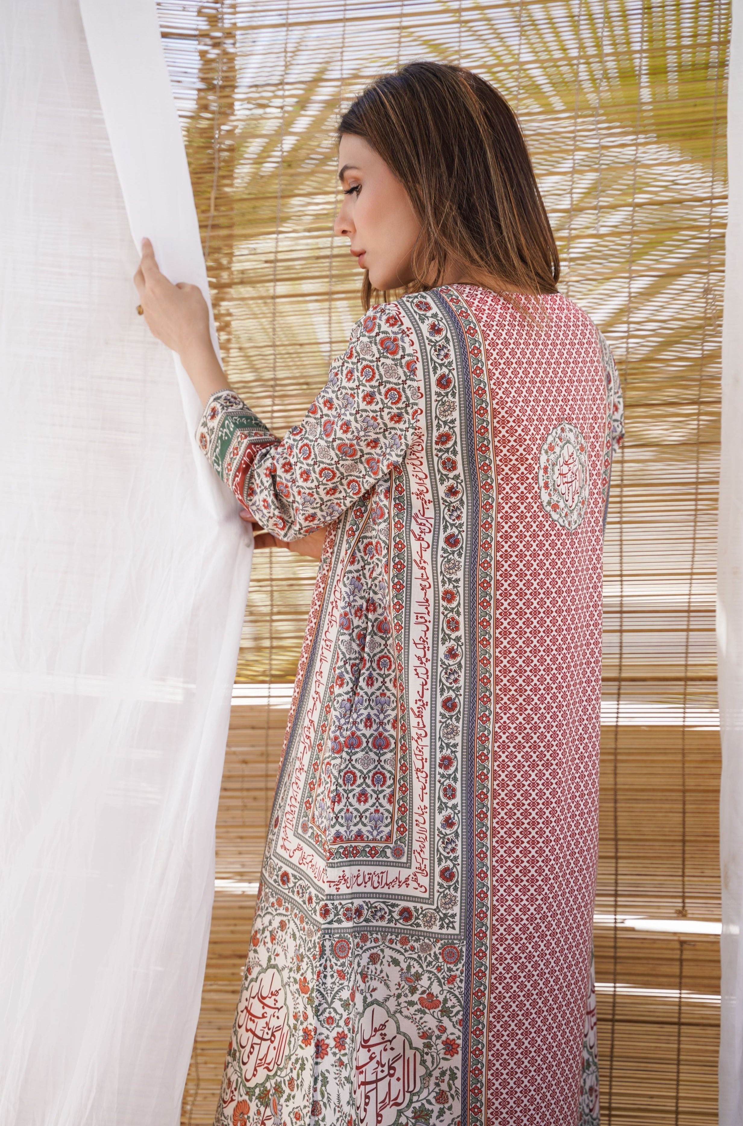 Gul-e-Jahaan (জগতের ফুল) Kurta - Brick Red