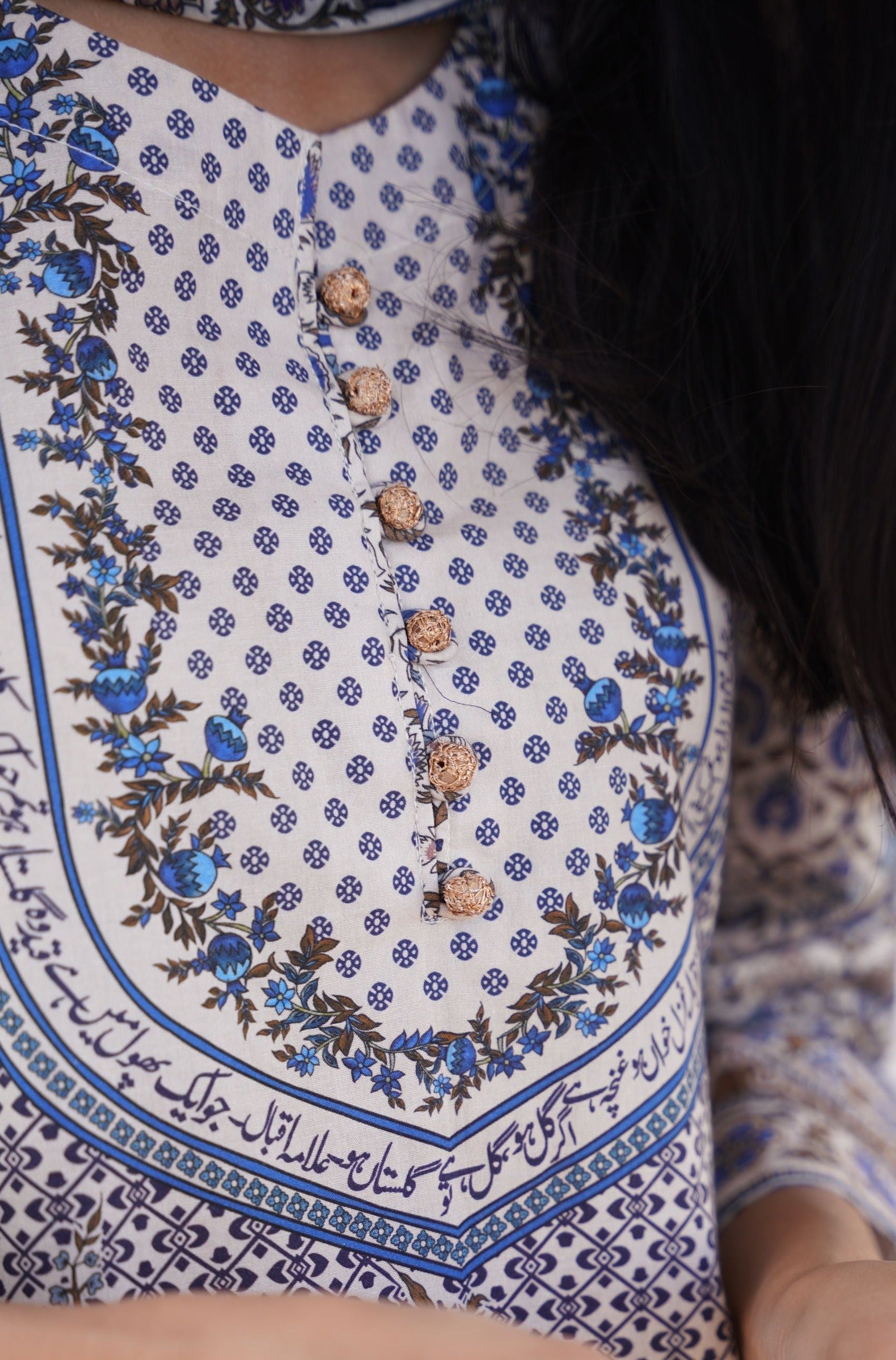 Gul-e-Jahaan (জগতের ফুল) Kurta - Blue