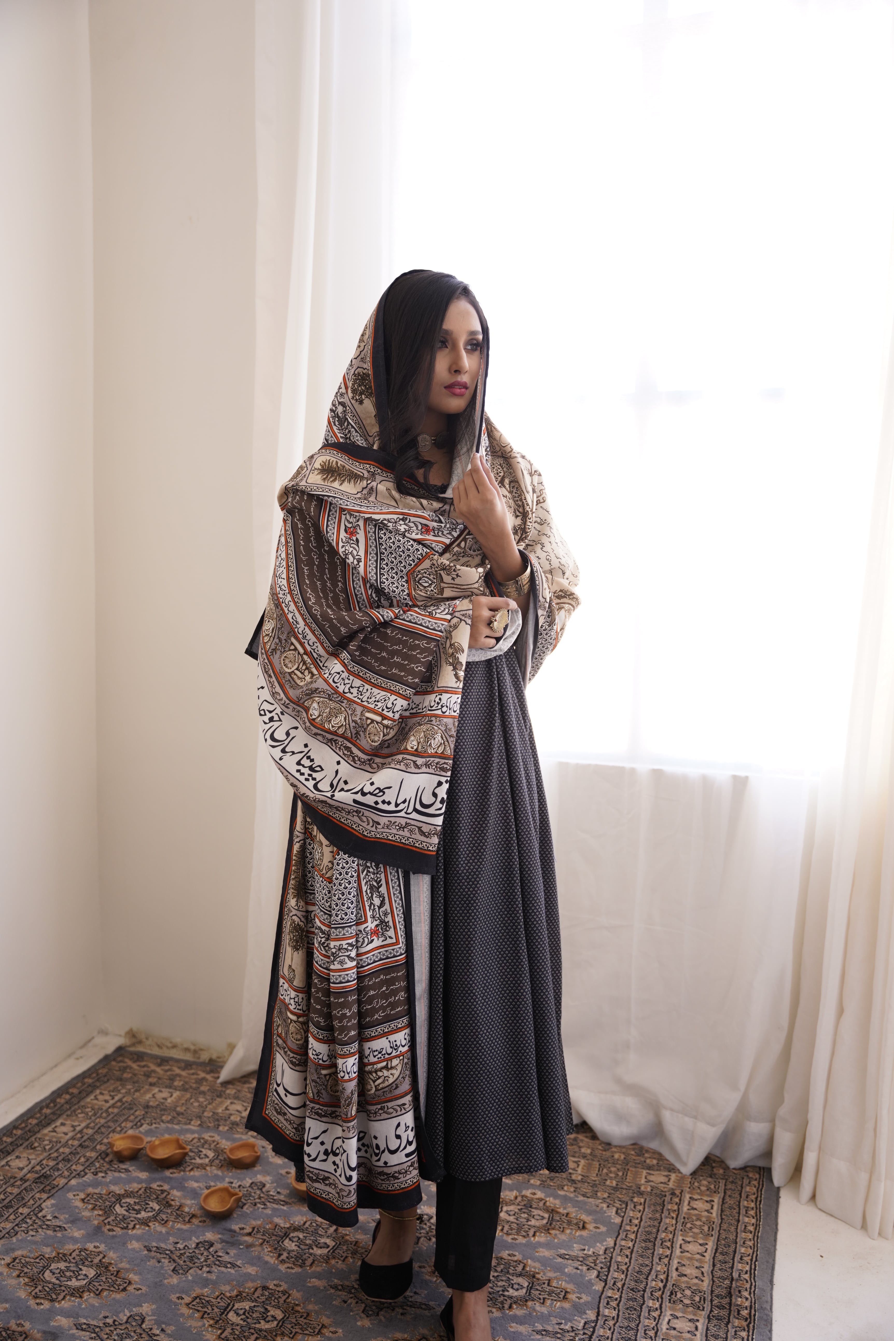 Virsa (ঐতিহ্য) Odhni - Beige