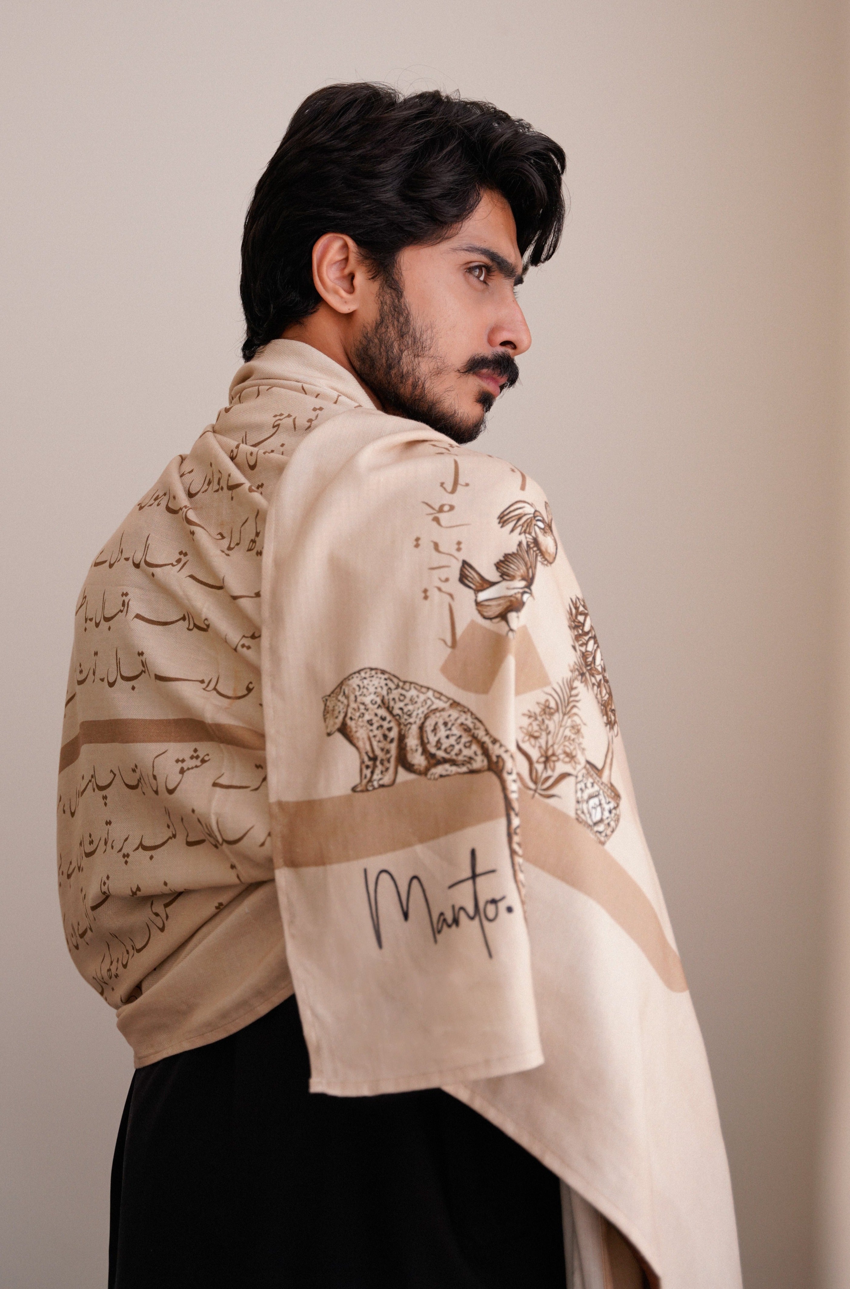 Meraas (উত্তরাধিকার) Odhni - Beige