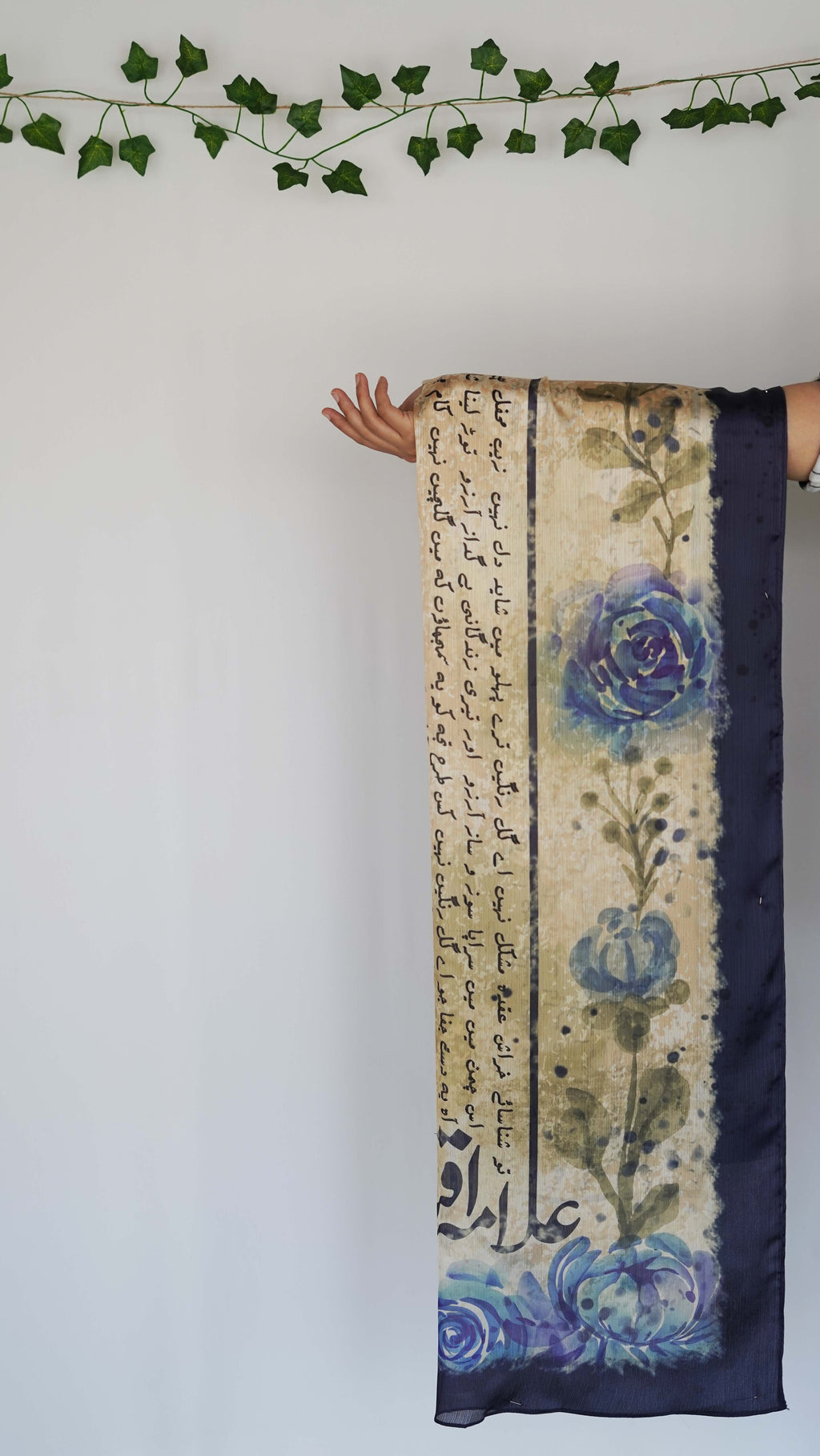 Gulaab (গোলাপ) Scarf