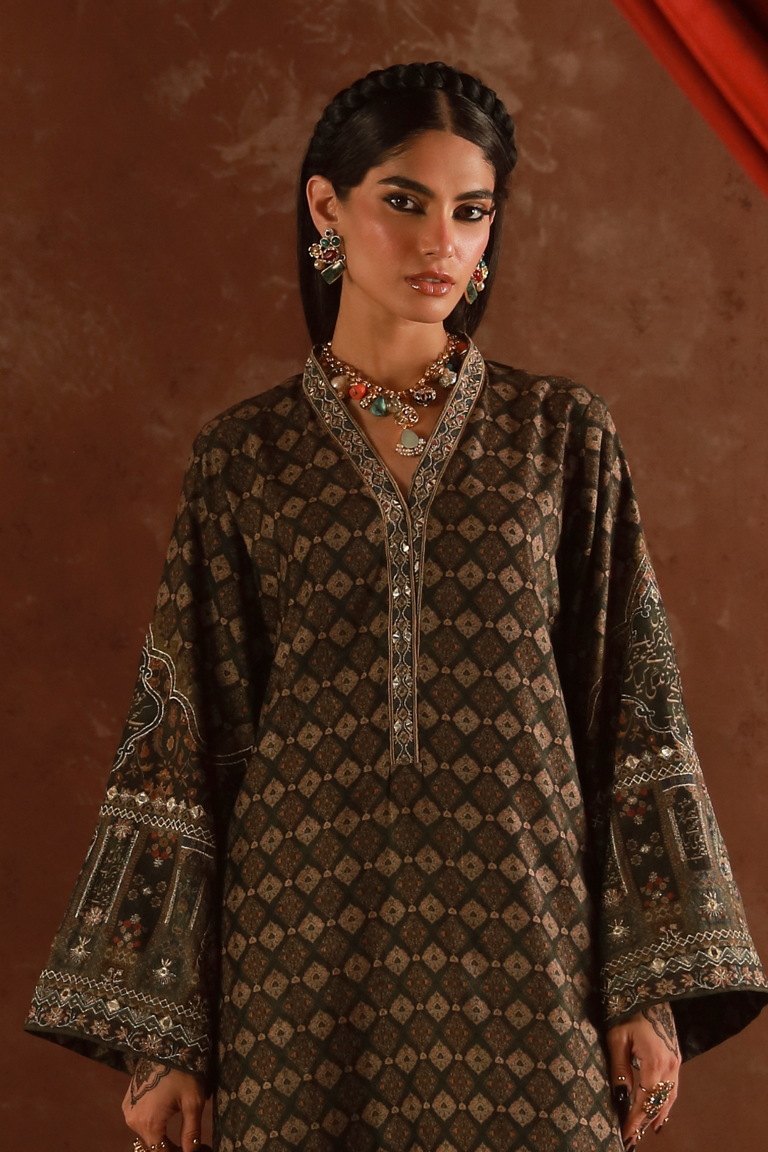 Meherjaan (প্রিয়তমা) Velvet Kaftaan