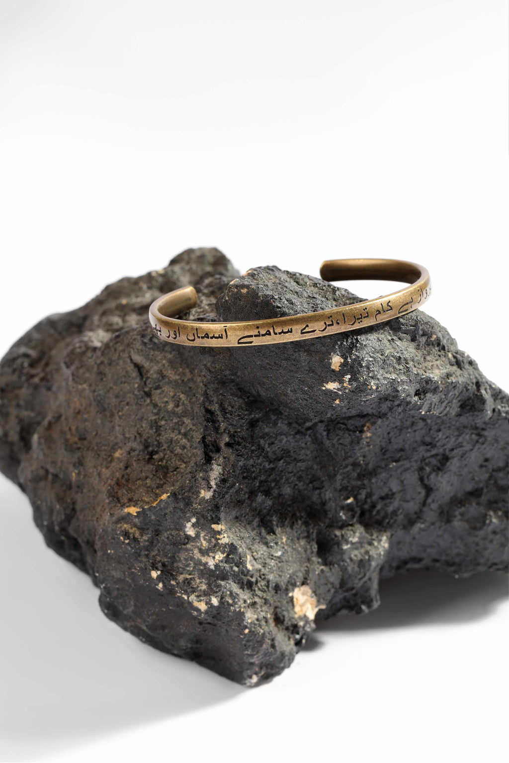 Manto Unisex Gold Stainless Steel Shaheen Cuff Bracelet (Kara) with Urdu Calligraphy of Poetry by Allama Iqbal