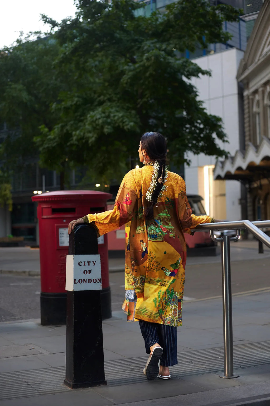 Kahaani (প্রেমের গল্প) Shrug - Amber Yellow