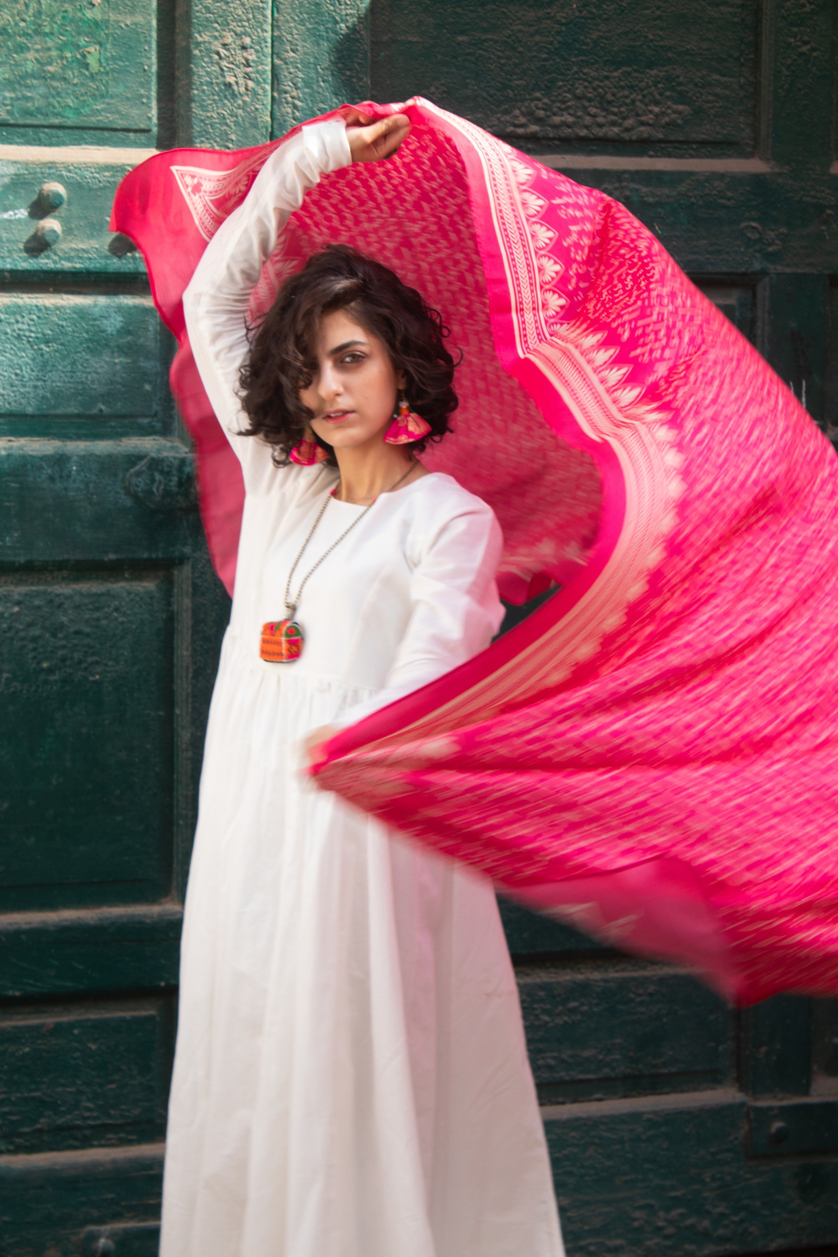 Shopmanto, wear manto, odhni, shawl, chaddar, manto odhni, manto scarves, manto stoles, manto clothing brand, women shawl, ladies shawl, pink women shawl in Allama Iqbal poetry, manto calligraphy clothes,manto pink sitaray odhni